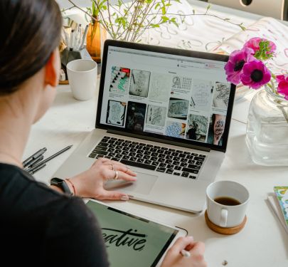 Logo & Brand Identity